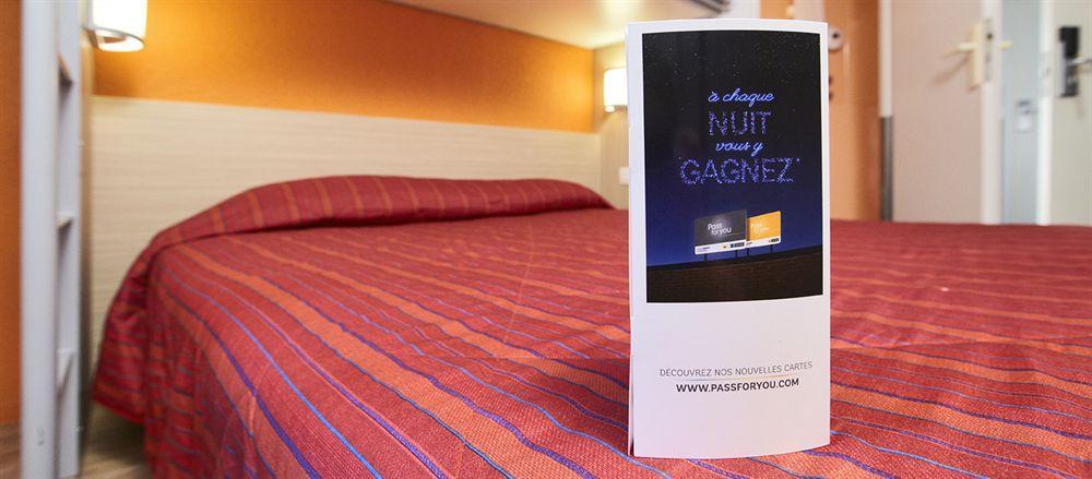 Premiere Classe Montreuil Montreuil  Dış mekan fotoğraf A room key