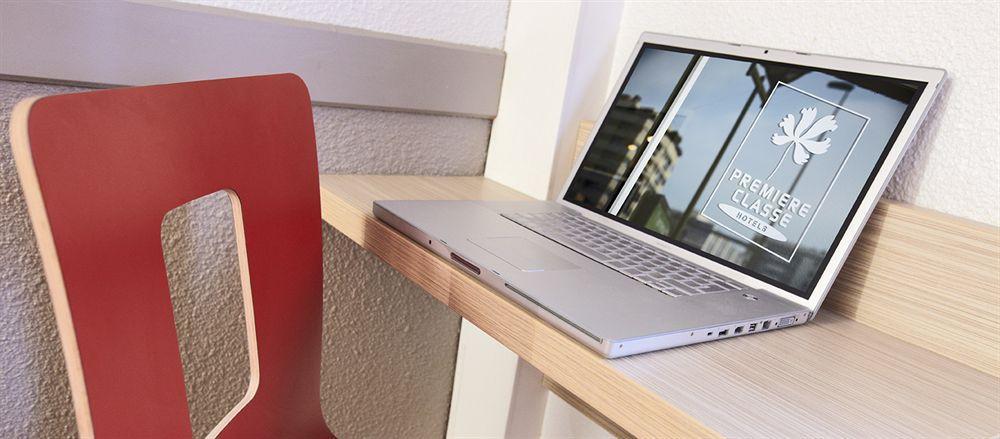 Premiere Classe Montreuil Montreuil  Dış mekan fotoğraf Dell Inspiron 15 5567